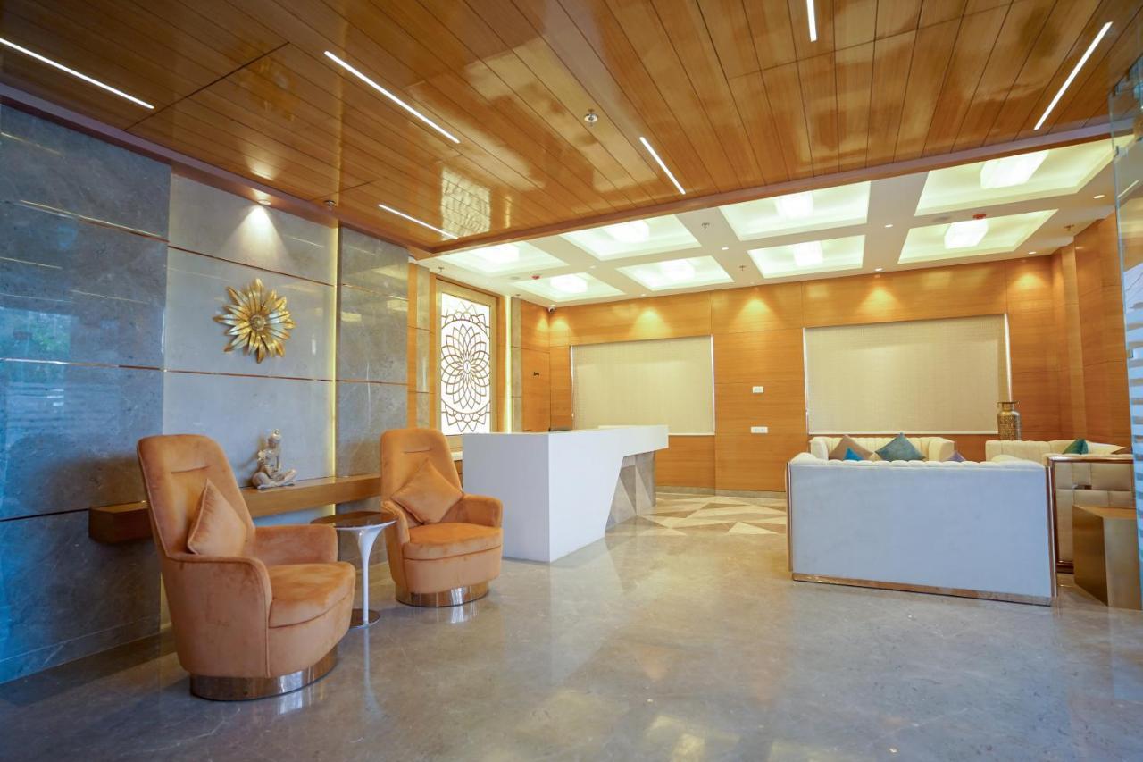 Best Western Vrindāvan Buitenkant foto