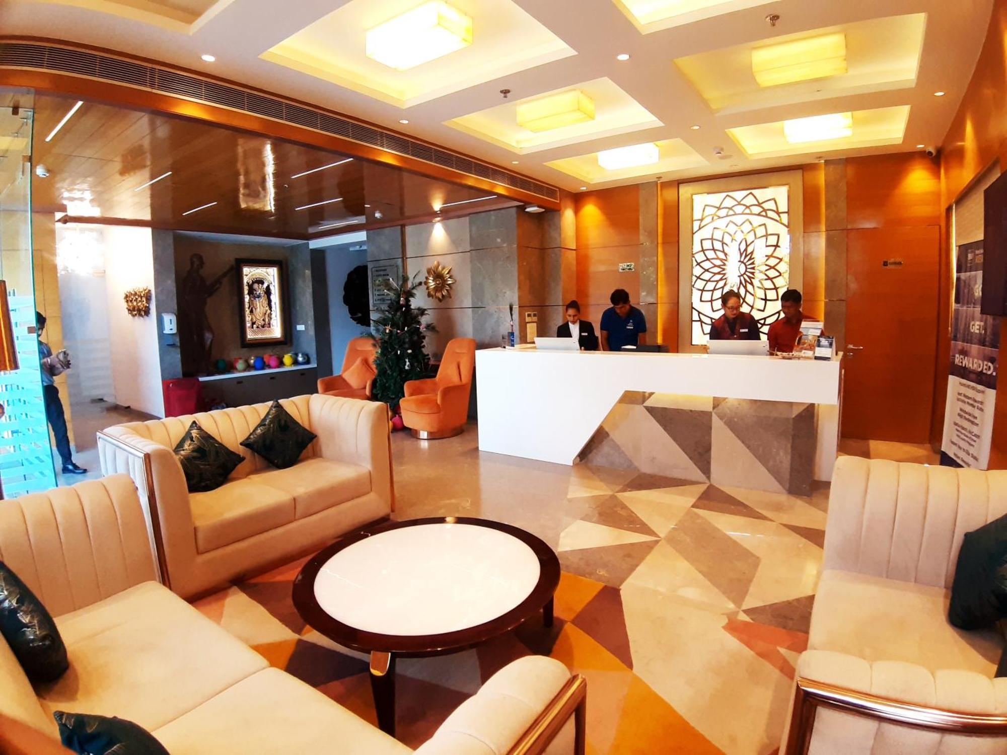 Best Western Vrindāvan Buitenkant foto
